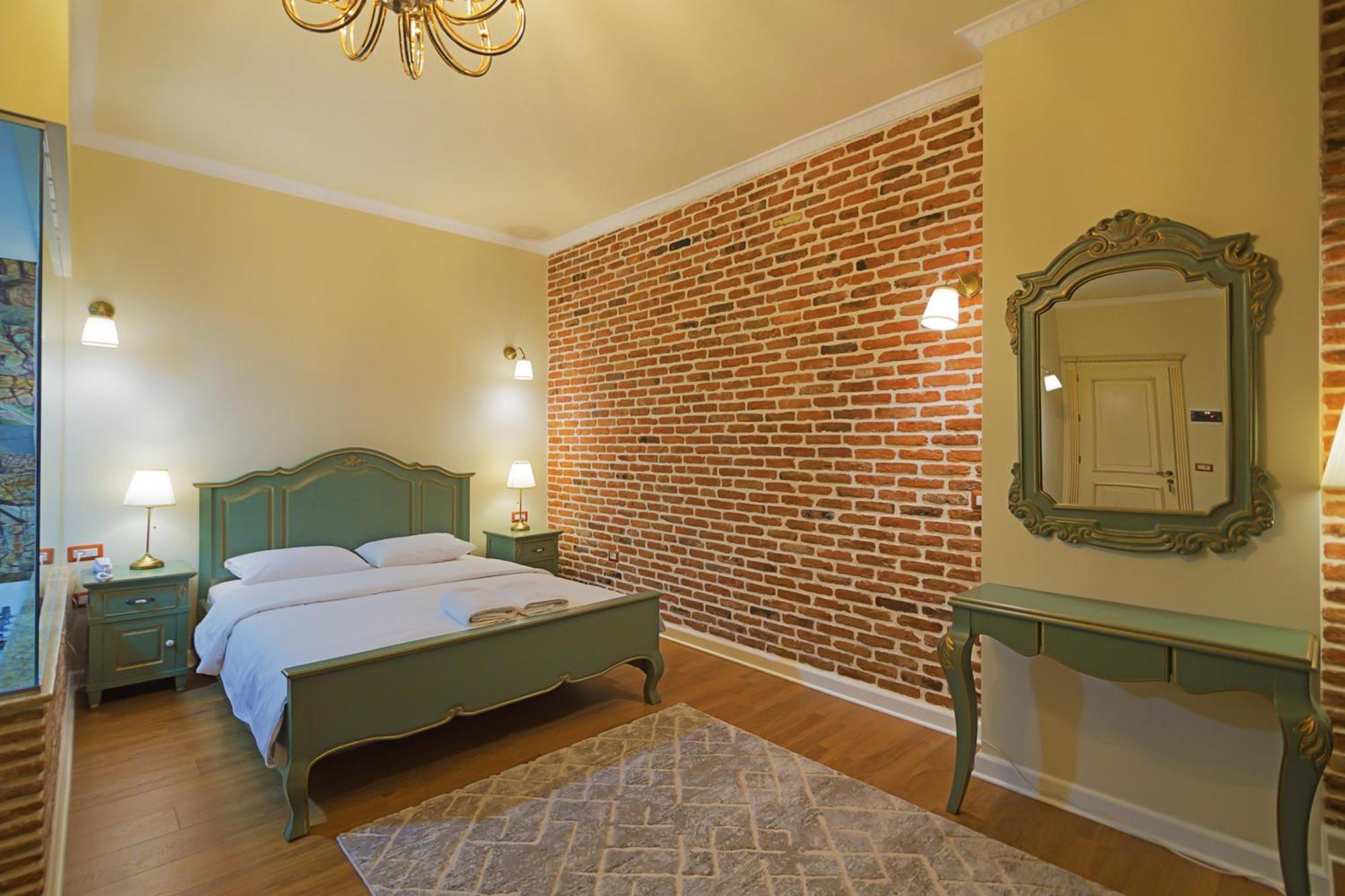Casa Gace Hotel Korça Exteriör bild