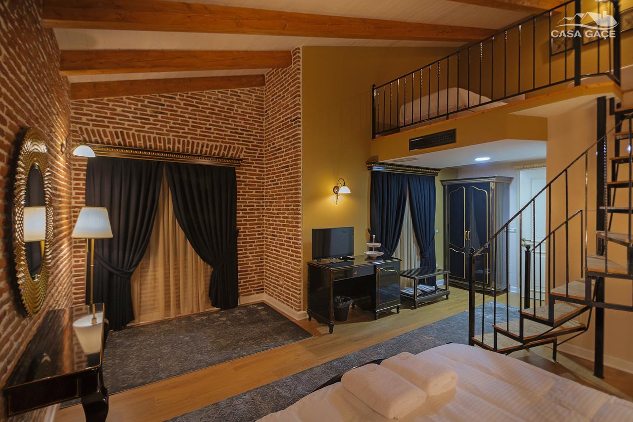 Casa Gace Hotel Korça Exteriör bild