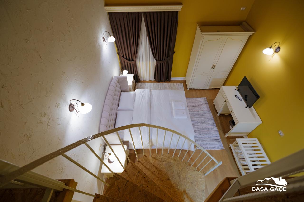 Casa Gace Hotel Korça Exteriör bild