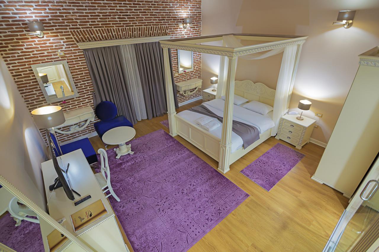 Casa Gace Hotel Korça Exteriör bild