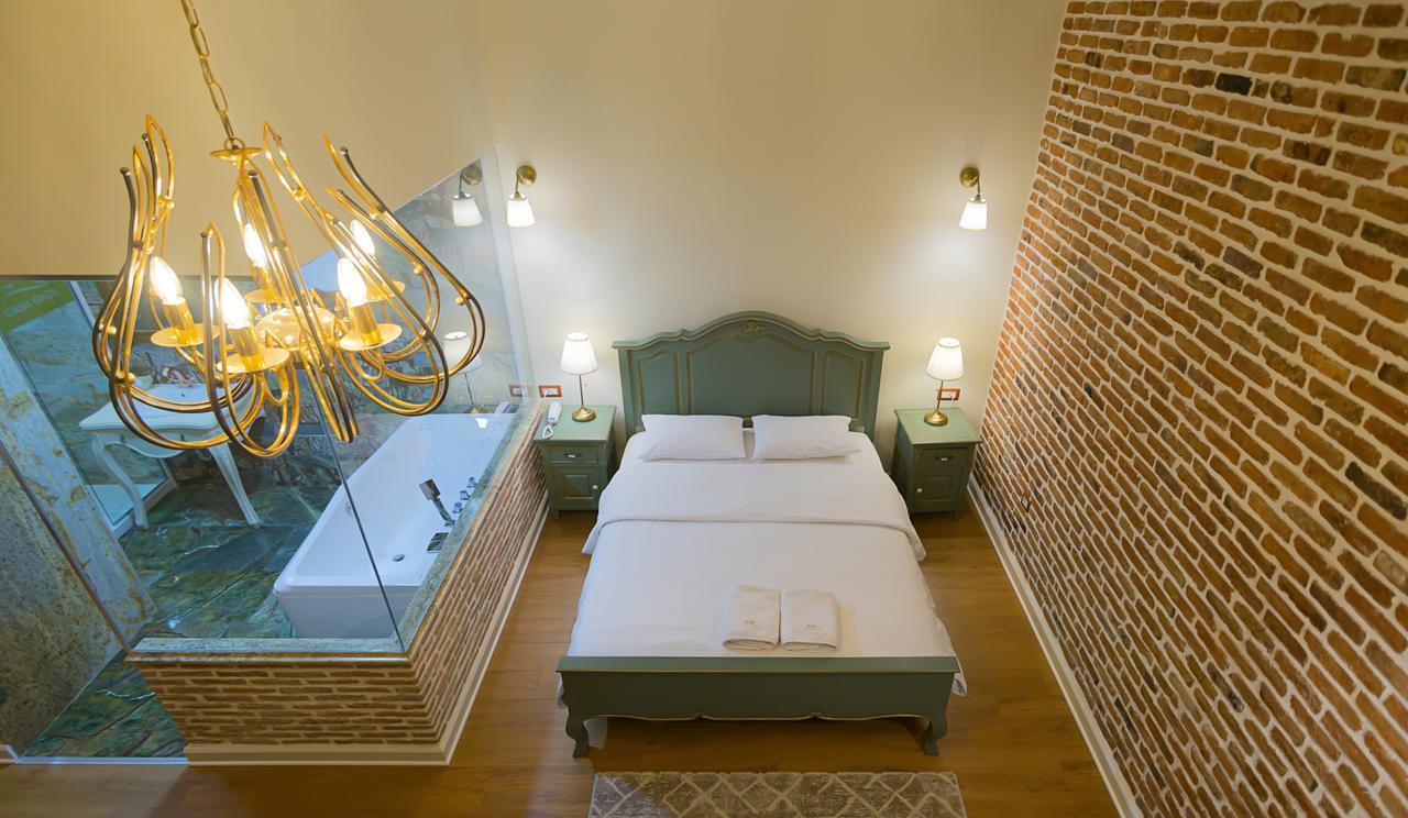Casa Gace Hotel Korça Exteriör bild