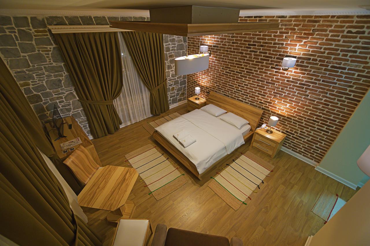 Casa Gace Hotel Korça Exteriör bild