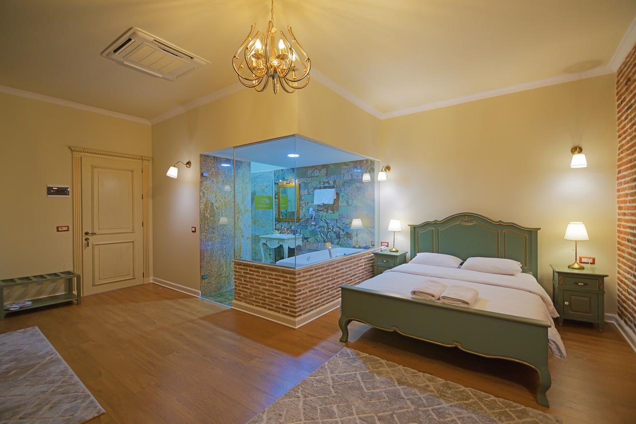 Casa Gace Hotel Korça Exteriör bild